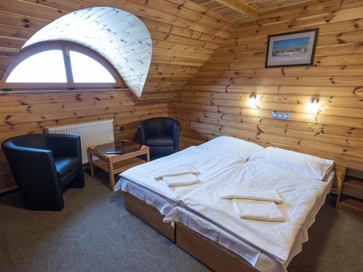 Ea Horsky Hotel Hajenka Модрава Экстерьер фото
